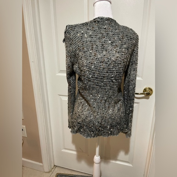 BCBG: L Sweater - Picture 4 of 4